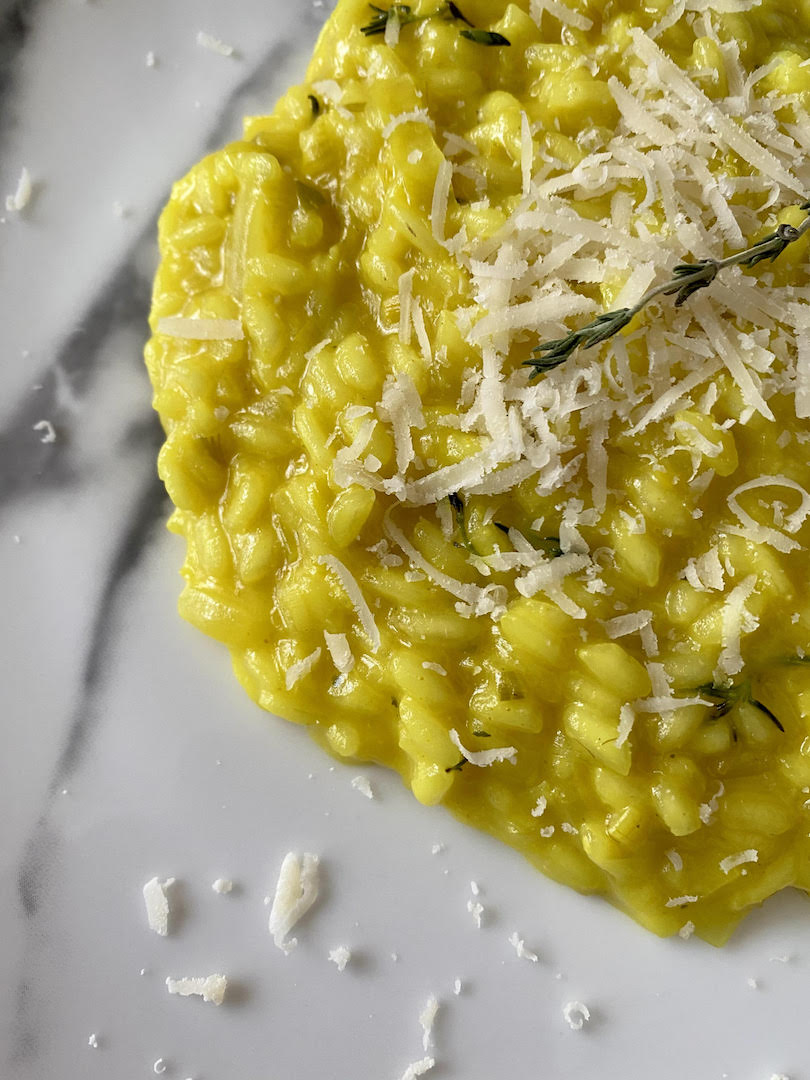 risoto de alho poró com açafrão